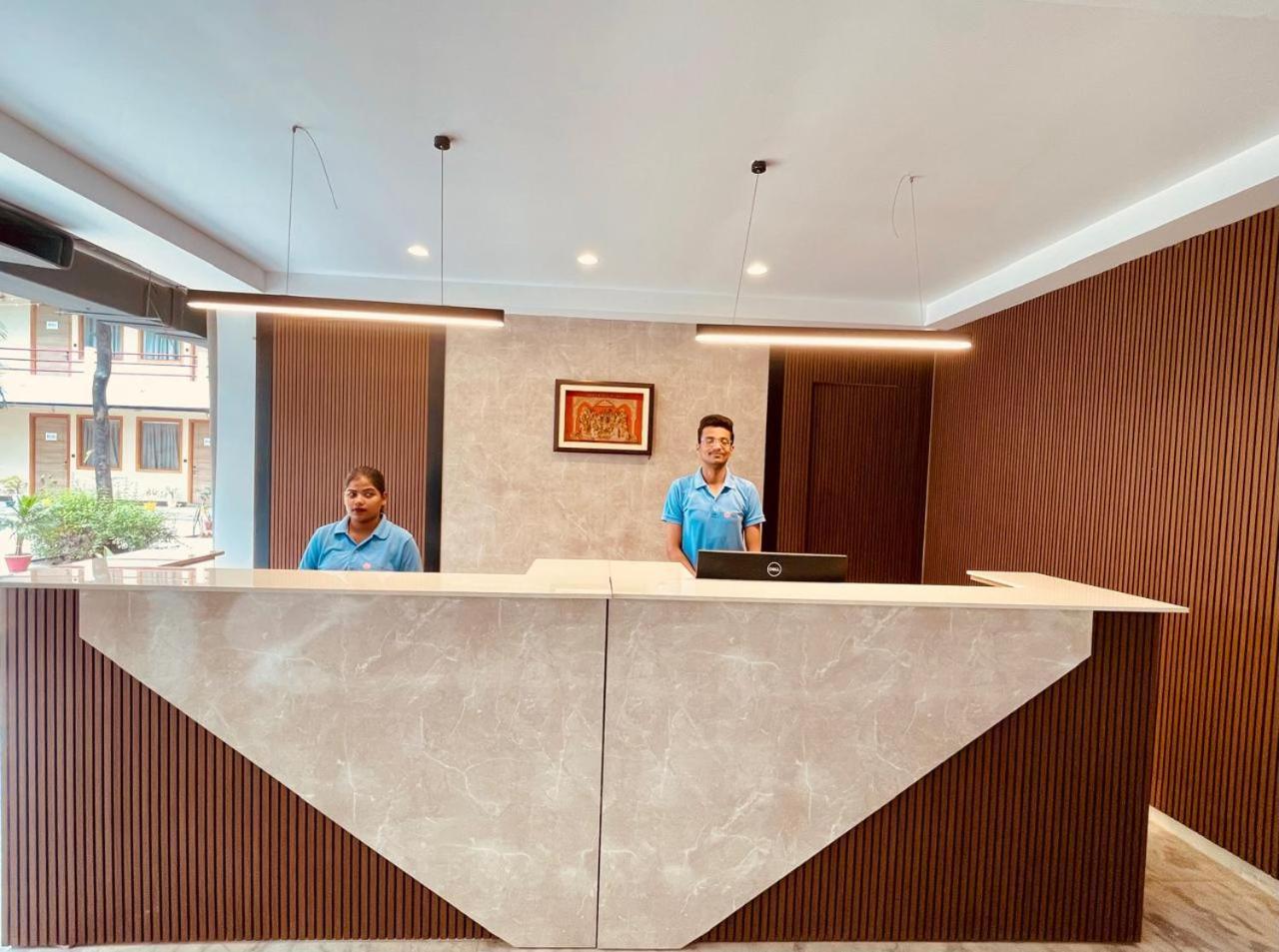 Country Inn Ayodhya - Opposite Airport Εξωτερικό φωτογραφία